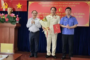 Ông Trần Nam Thắng làm Viện trưởng VKSND quận Tân Bình