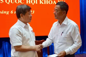 ĐBQH Lê Minh Trí trả lời cử tri về đề nghị đấu giá trực tiếp đất thu hồi