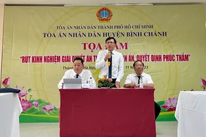 Rút kinh nghiệm giải quyết án tranh chấp đất mua giấy tay sau khi vợ chồng ly hôn