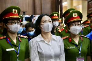 Vụ Vạn Thịnh Phát giai đoạn 2: Hai người nước ngoài giúp Trương Mỹ Lan vận chuyển tiền qua biên giới