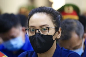 Bị cáo Trương Huệ Vân: 'Tôi tin tưởng tuyệt đối, gọi Trương Mỹ Lan là mẹ'