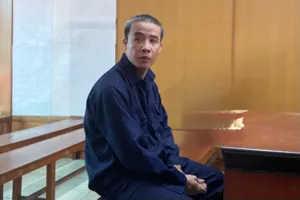 Vụ dùng ảnh 'nóng' tống tiền người tình: Xe ô tô có là phương tiện phạm tội?