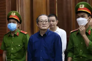 Cựu giám đốc BV TP Thủ Đức Nguyễn Minh Quân bị đề nghị 12-13 năm tù 