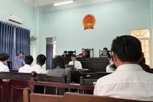 Quan điểm các bên trong vụ kiện ban quản trị chung cư vì bị khóa bánh xe