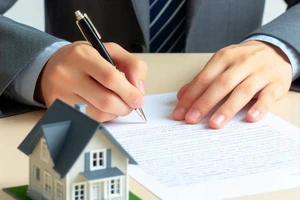 Giám đốc công ty tư vấn bất động sản lừa hơn 77 tỉ đồng tiền đặt cọc của khách