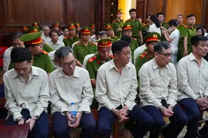 Cựu Giám đốc Sở TN&MT An Giang xin… đính chính chỉ nhận hối lộ 17 lần, không phải 20