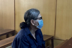 Khoe quen biết lãnh đạo trung ương, lừa tiền mua nhà hóa giá