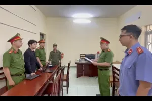 Chuyên gia thẩm mỹ 'Mr Lee' Trương Thanh Tịnh hầu tòa vì nói xấu mỹ viện của người khác