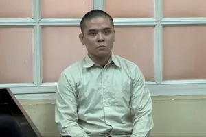 Đình chỉ vụ án, trả tự do ngay tại tòa cho nam thanh niên đánh bảo vệ ở Phố đi bộ Nguyễn Huệ