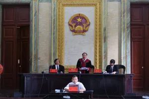 Cựu Chủ tịch Asanzo Phạm Văn Tam bị phạt 4,5 năm tù và 2 tỉ đồng 