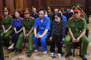 Cựu giám đốc Sở GD&ĐT TP.HCM Lê Hồng Sơn được hưởng án treo