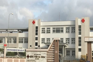 Đề nghị xử hình sự nhóm đâm người trên xe cấp cứu