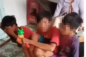 3 học sinh đạp xe từ Cà Mau lên TP.HCM tìm cha mẹ