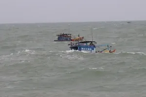 Phát hiện 38 người vượt biển về Việt Nam ăn Tết