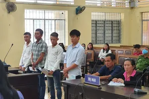 Hoãn xử vụ chém người trong đêm để triệu tập nhân chứng