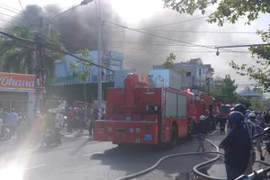 Cháy lớn tại quán bar Gossid ở TP Cà Mau