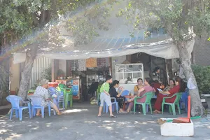 Quán ăn uống ở Cà Mau không được quá 4 người ngồi 1 bàn