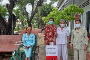 11 cụ già neo đơn ở Cà Mau góp gần 30 triệu cho Quỹ chống COVID-19