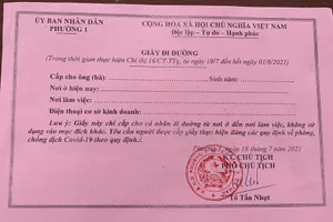 Cà Mau phát giấy đi đường cho toàn dân giữa mùa dịch