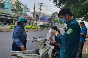 Cà Mau mở rộng xét nghiệm, tiêm chủng và huy động sức dân chống COVID-19