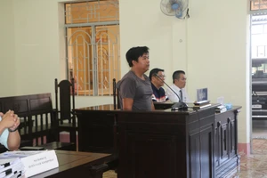 Vụ thợ hàn làm cháy gây thiệt hại 21 tỷ: Cơ sở quảng cáo phải bồi thường