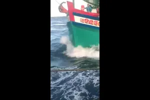 Manh động trên biển Tây Cà Mau, 5 người bị bắt giữ điều tra tội cướp