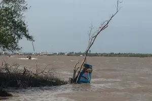 Vụ 3 người mất tích sau tiếng nổ lớn ở Cà Mau: Nghi do cưa bom