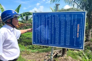 Cử tri TP Cà Mau kiến nghị chuyển từ trồng lúa sang vườn, ao, chuồng