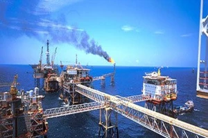 Tiết lộ thu nhập khủng của lãnh đạo PVN