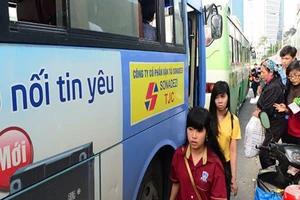TP.HCM duyệt đề án quảng cáo trên xe buýt
