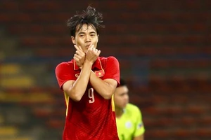 Áp đảo toàn diện, U-22 Việt Nam đè bẹp Philippines
