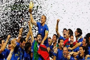 Tiếc cho Ý màu áo thiên thanh...