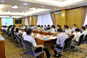 TP.HCM lập ban biên soạn đề án giảm hội họp