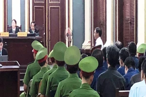 Đại án ngân hàng: Mấy ngàn tỉ không được xem xét?