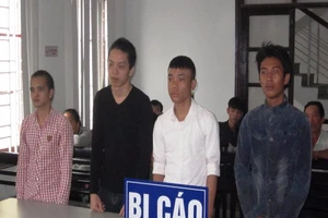 Đánh người khác vì cho rằng bị… nhìn đểu