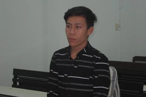 Trộm nguyên chiếc xe chỉ lấy mỗi... bình ắc-quy