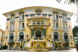 Nhớ xưa 'Đi tàu chú Hỷ, ở nhà chú Hỏa'