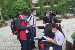 Kỳ thi THPT 2020: Thí sinh ung dung bước vào môn thi cuối