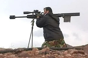 Iran ra mắt súng trường bắn tỉa trực thăng