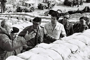 Cuộc đời cựu Thủ tướng Israel qua ảnh