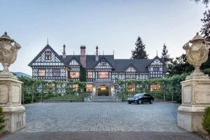 Chiêm ngưỡng cung điện gần 600 tỷ đồng của sếp ngân hàng Mỹ 