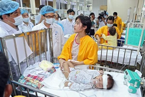 108 trẻ chết do sởi và biến chứng: Bộ Y tế giấu dịch?