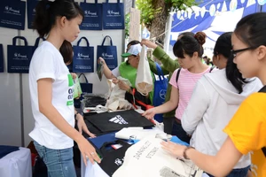 Sôi nổi Ngày hội tái chế chất thải 