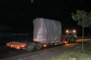 Xe khủng đột ngột rời bãi, tẩu thoát về hướng Tp. HCM