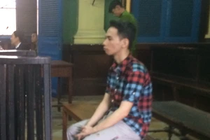 Tử hình quý tử nghiện ngập dùng búa giết người cướp của