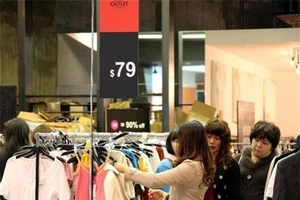 Những kiểu bán hàng "khinh thường" khách của chủ quán Việt 