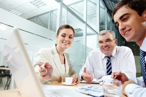 10 việc bạn không nên làm chốn công sở