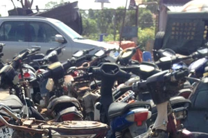 'Phù phép' xe phế liệu: 'Chợ' xe không giấy