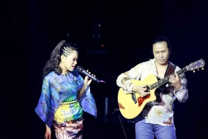 Hoàng Quyên: “Kiếp trước tôi và anh Sơn nợ nhau, kiếp này phải trả"