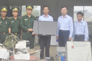 Trao trả nhiều tài sản và USD bị mất cắp cho Công ty Formosa Hà Tĩnh